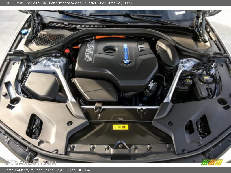 Glacier Silver Metallic / Black 2019 BMW 5 Series 530e iPerformance Sedan
