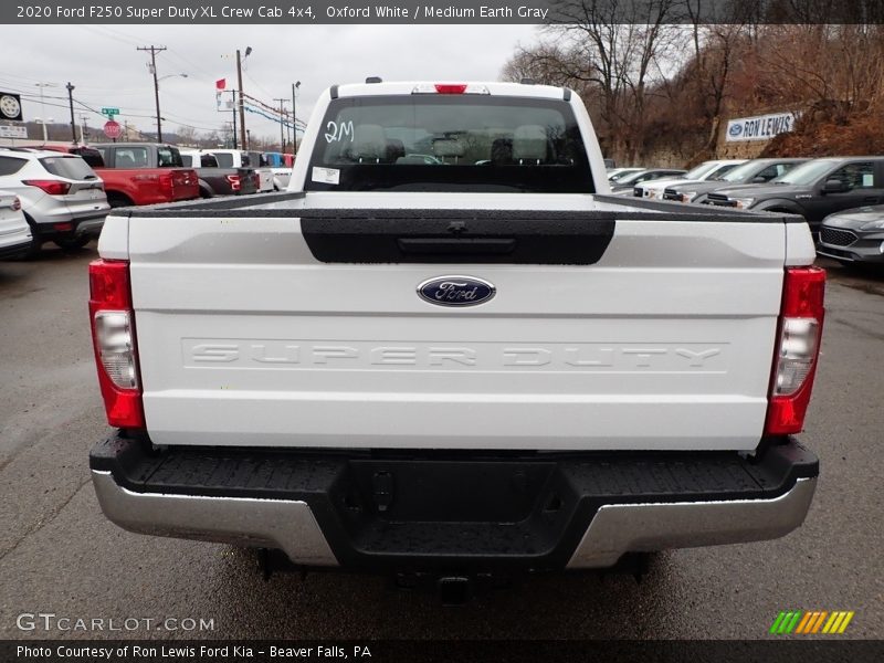 Oxford White / Medium Earth Gray 2020 Ford F250 Super Duty XL Crew Cab 4x4