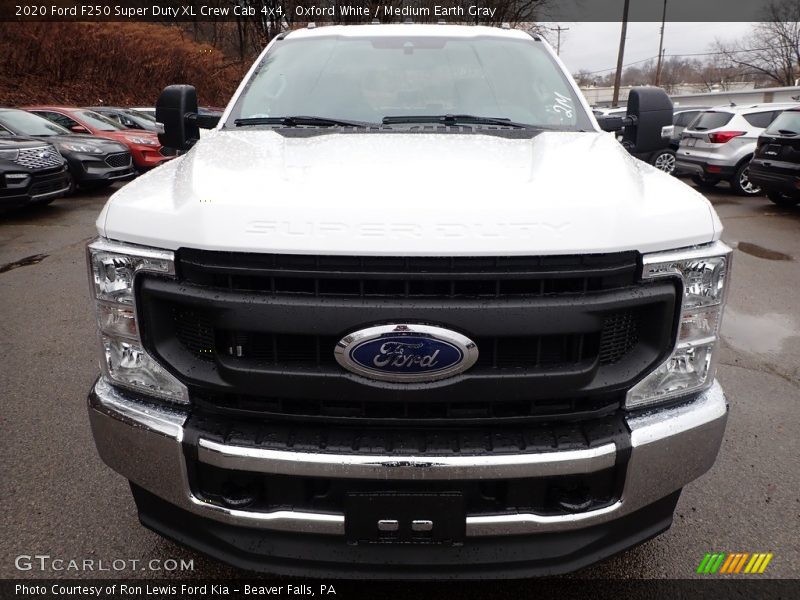 Oxford White / Medium Earth Gray 2020 Ford F250 Super Duty XL Crew Cab 4x4