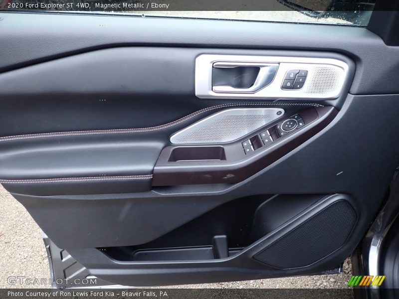 Door Panel of 2020 Explorer ST 4WD