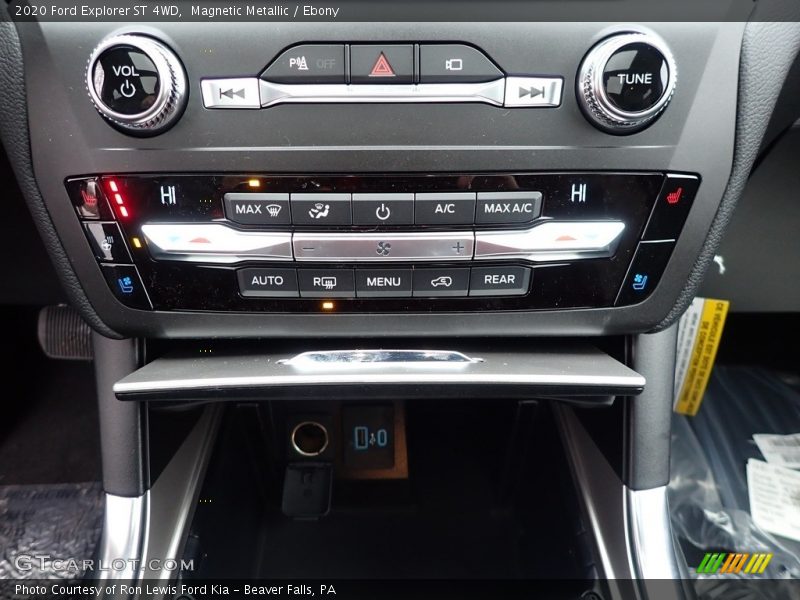 Controls of 2020 Explorer ST 4WD