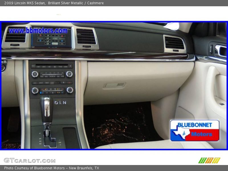 Brilliant Silver Metallic / Cashmere 2009 Lincoln MKS Sedan