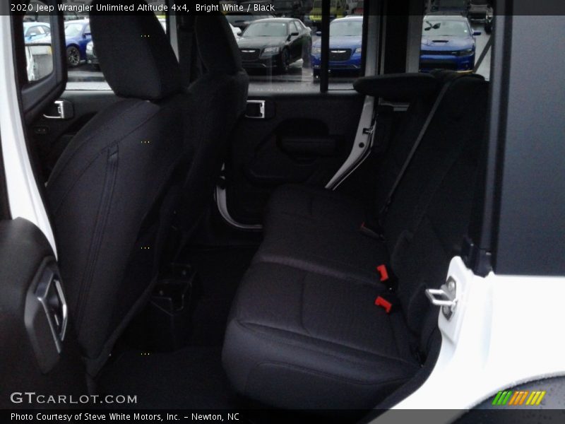 Bright White / Black 2020 Jeep Wrangler Unlimited Altitude 4x4