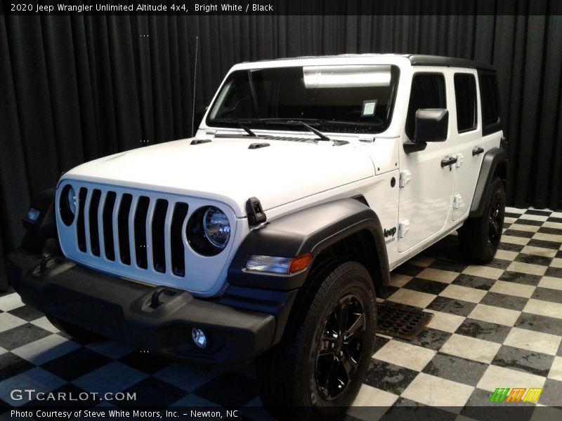 Bright White / Black 2020 Jeep Wrangler Unlimited Altitude 4x4