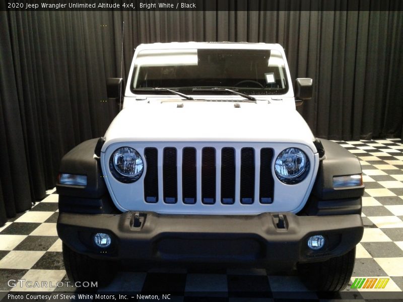 Bright White / Black 2020 Jeep Wrangler Unlimited Altitude 4x4