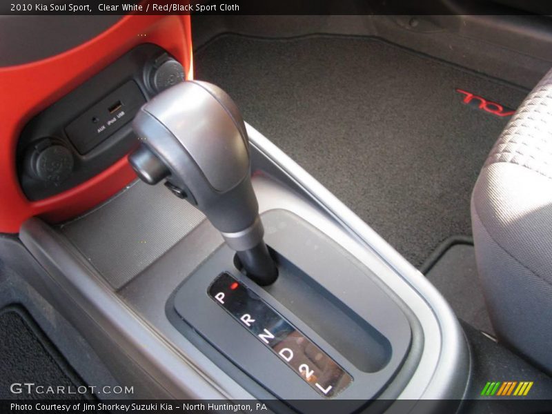 Clear White / Red/Black Sport Cloth 2010 Kia Soul Sport