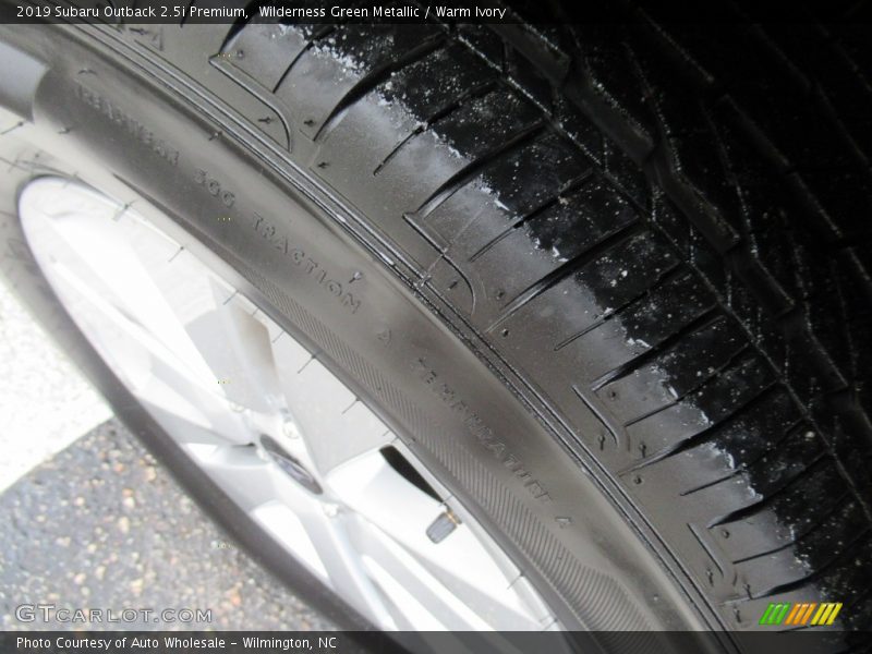 Wilderness Green Metallic / Warm Ivory 2019 Subaru Outback 2.5i Premium