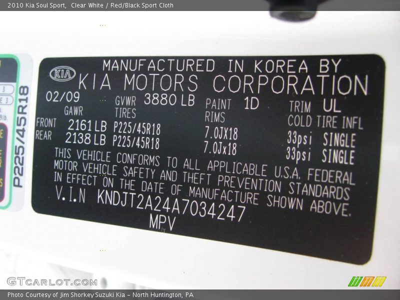 Clear White / Red/Black Sport Cloth 2010 Kia Soul Sport