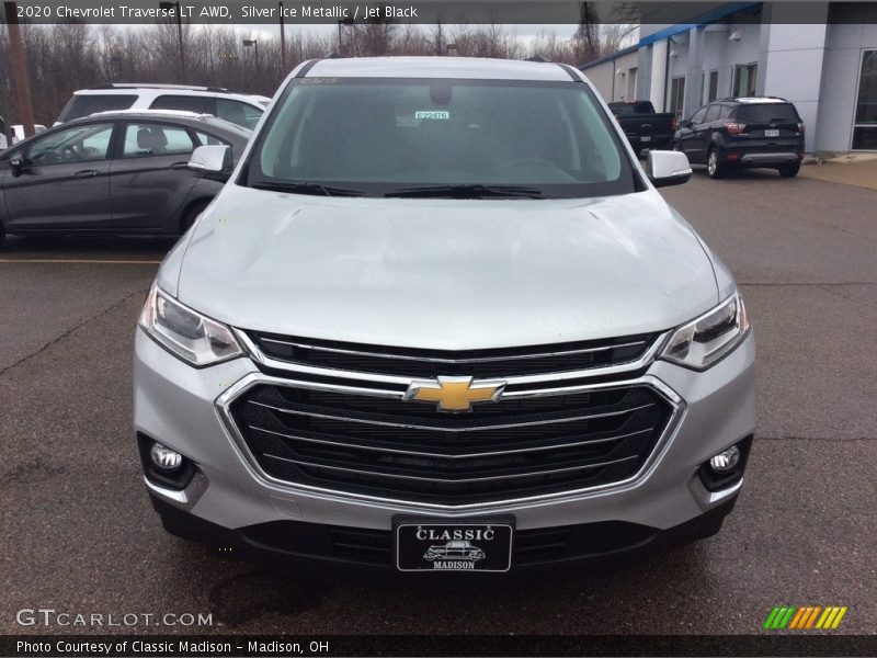 Silver Ice Metallic / Jet Black 2020 Chevrolet Traverse LT AWD