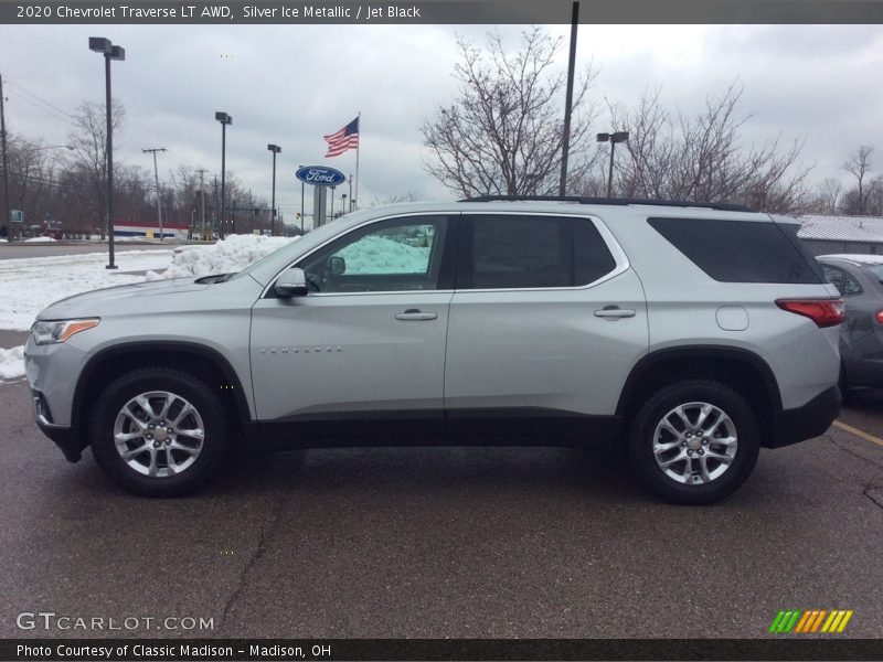 Silver Ice Metallic / Jet Black 2020 Chevrolet Traverse LT AWD
