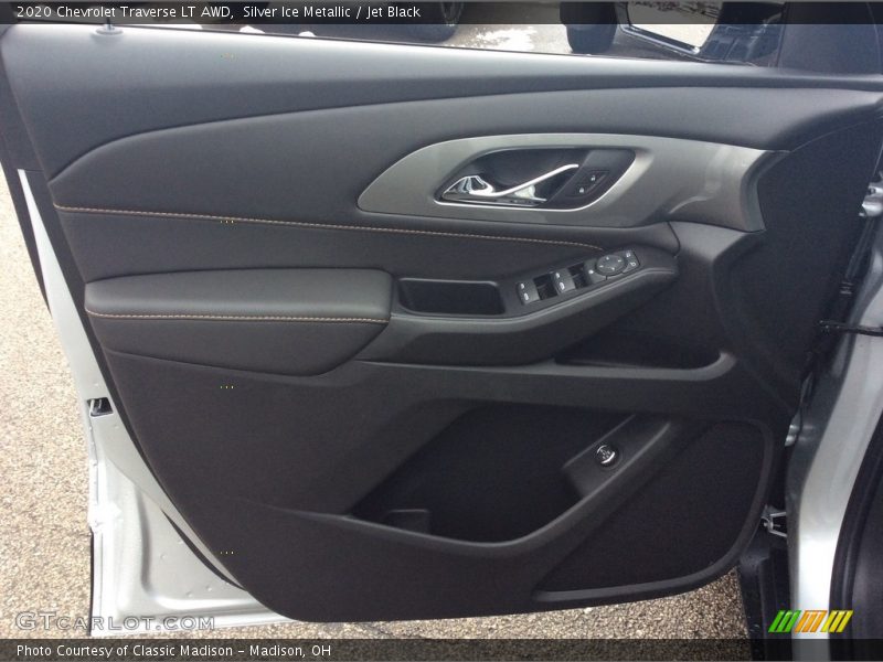 Silver Ice Metallic / Jet Black 2020 Chevrolet Traverse LT AWD
