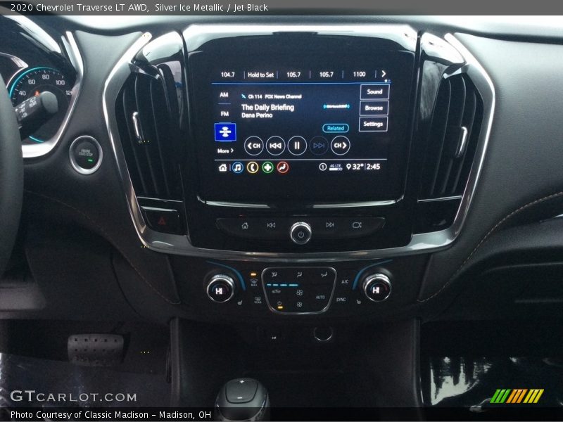 Silver Ice Metallic / Jet Black 2020 Chevrolet Traverse LT AWD