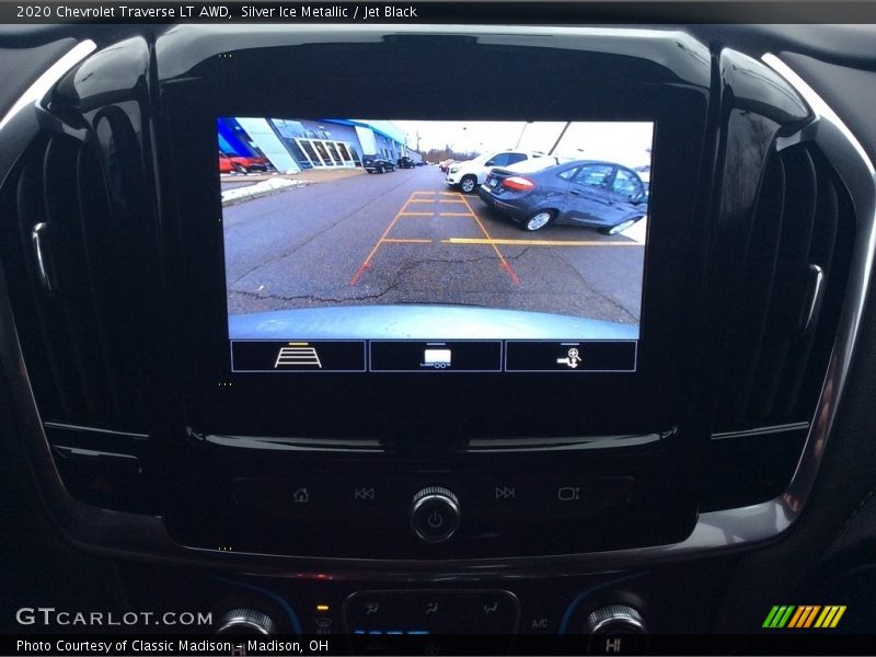 Silver Ice Metallic / Jet Black 2020 Chevrolet Traverse LT AWD