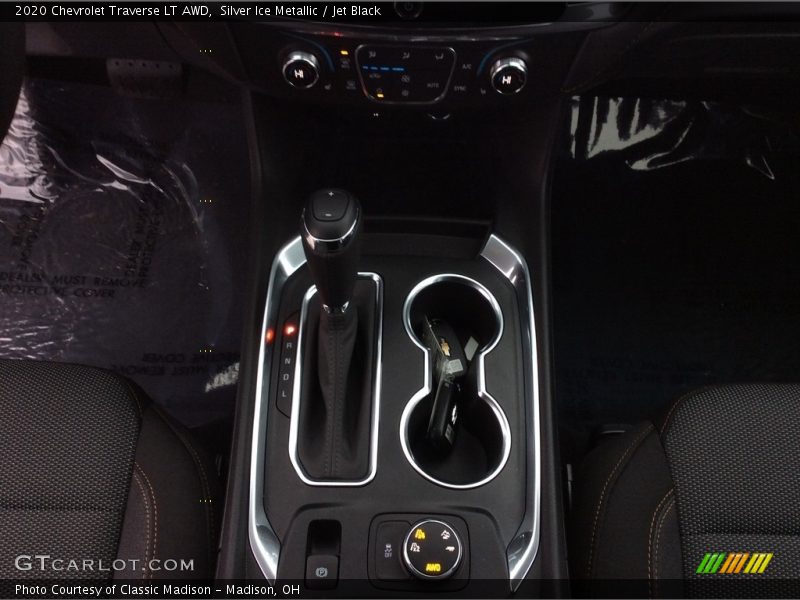 Silver Ice Metallic / Jet Black 2020 Chevrolet Traverse LT AWD