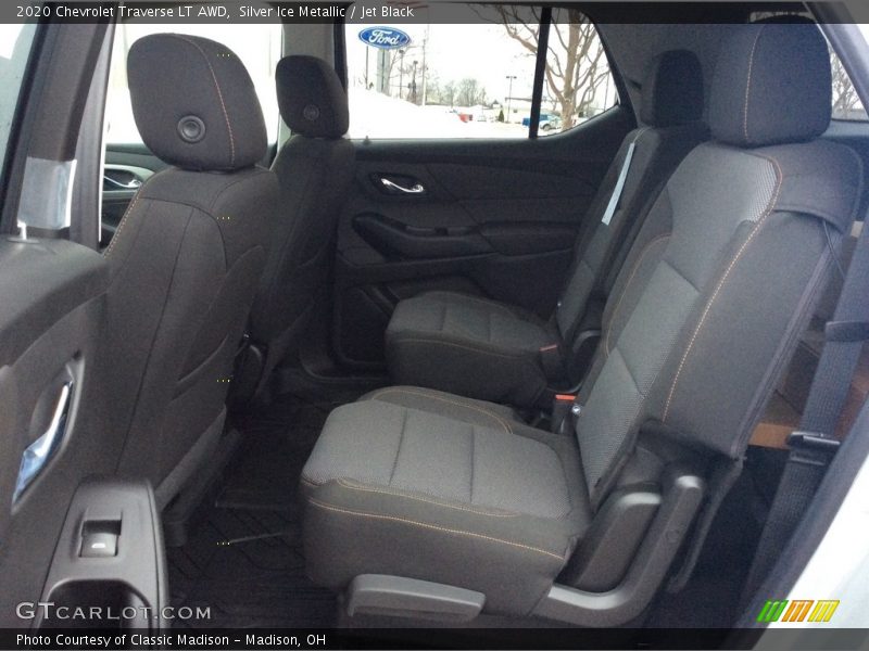 Silver Ice Metallic / Jet Black 2020 Chevrolet Traverse LT AWD