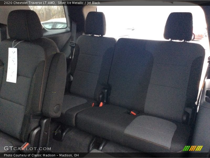 Silver Ice Metallic / Jet Black 2020 Chevrolet Traverse LT AWD