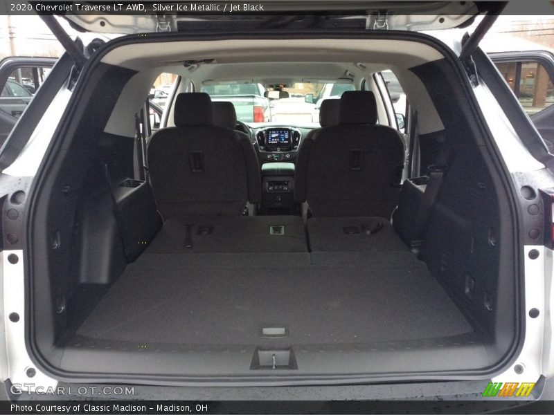 Silver Ice Metallic / Jet Black 2020 Chevrolet Traverse LT AWD