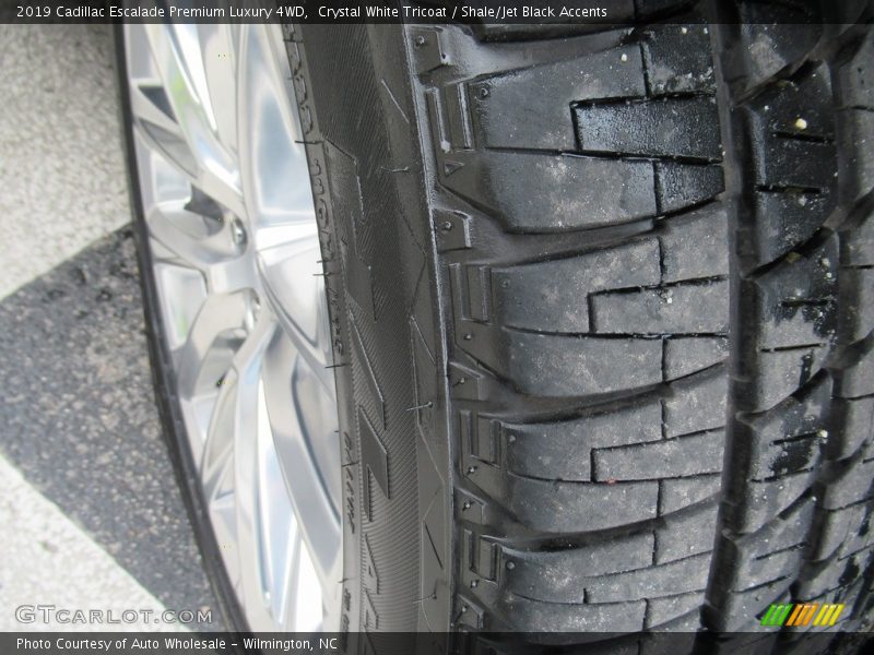 Crystal White Tricoat / Shale/Jet Black Accents 2019 Cadillac Escalade Premium Luxury 4WD