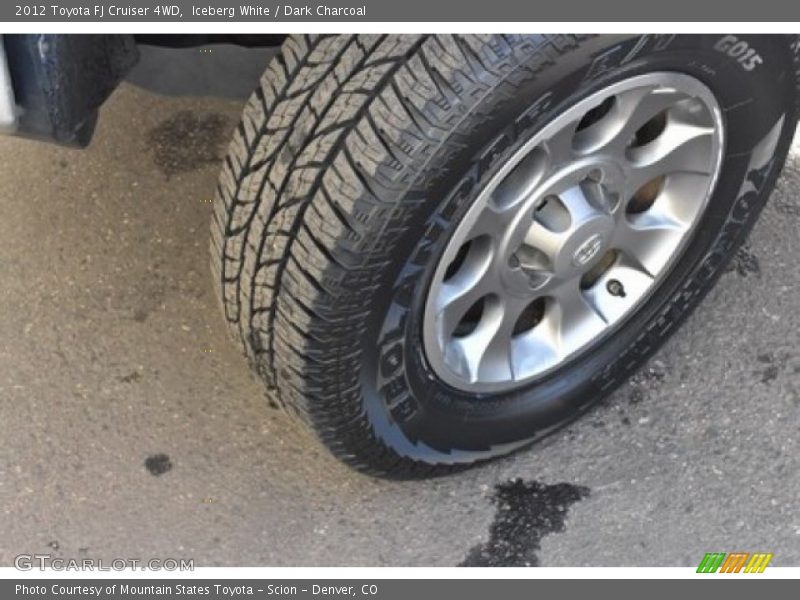 Iceberg White / Dark Charcoal 2012 Toyota FJ Cruiser 4WD