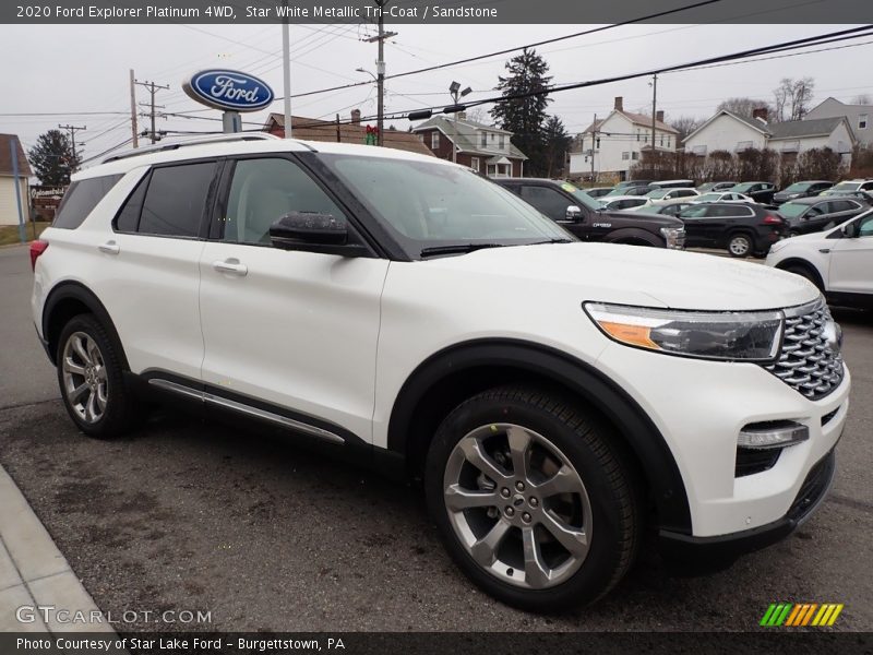 Front 3/4 View of 2020 Explorer Platinum 4WD