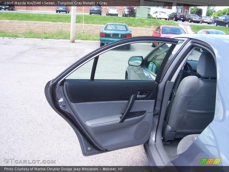 Tungsten Gray Metallic / Gray 2006 Mazda MAZDA6 i Sedan