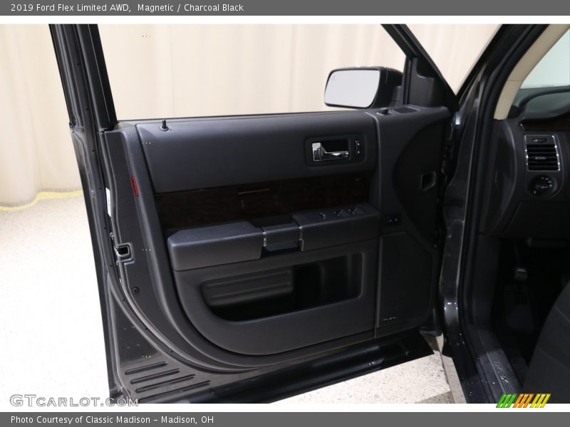 Magnetic / Charcoal Black 2019 Ford Flex Limited AWD