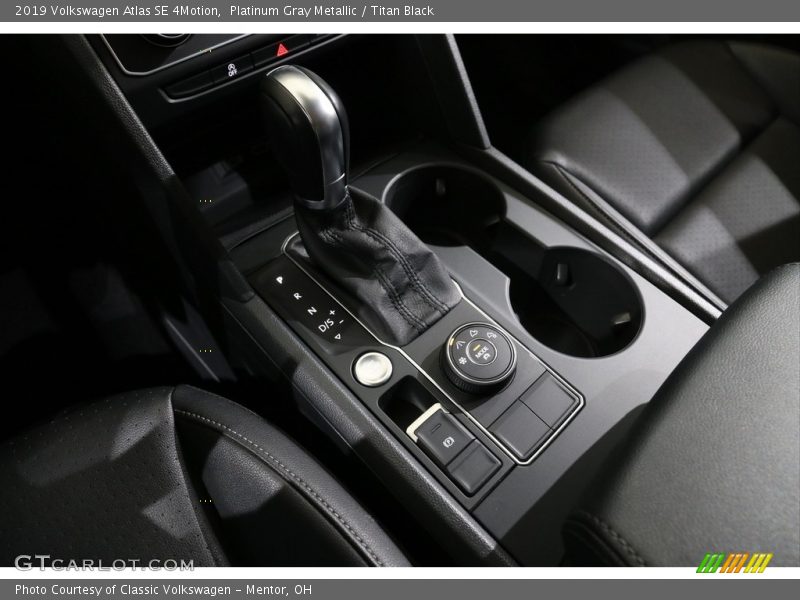 Platinum Gray Metallic / Titan Black 2019 Volkswagen Atlas SE 4Motion