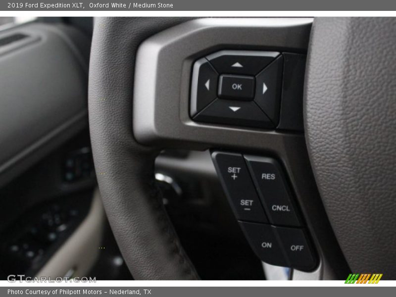 Oxford White / Medium Stone 2019 Ford Expedition XLT