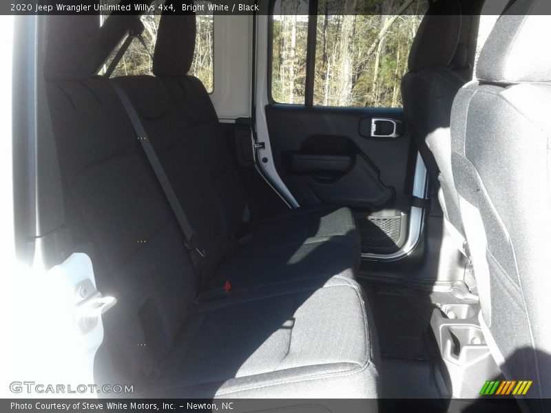 Bright White / Black 2020 Jeep Wrangler Unlimited Willys 4x4