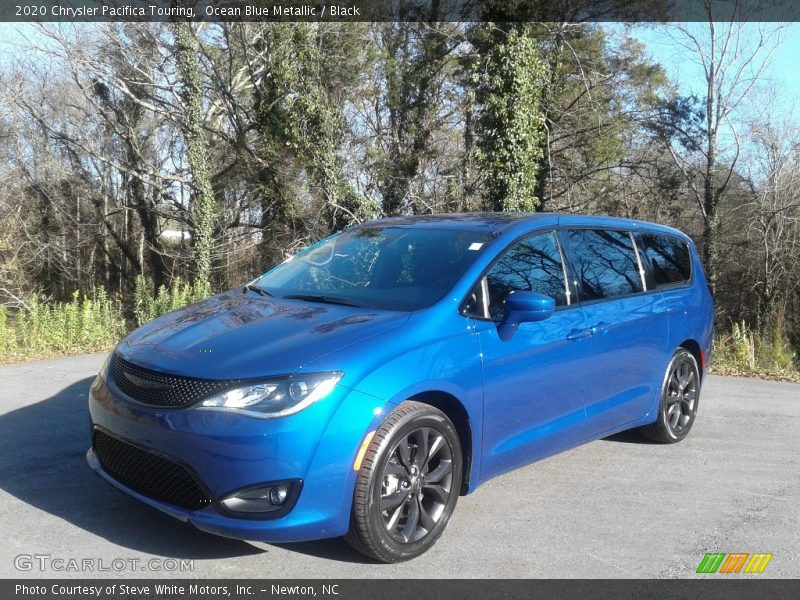 Ocean Blue Metallic / Black 2020 Chrysler Pacifica Touring