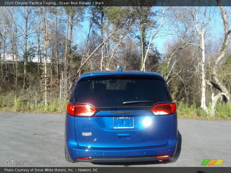 Ocean Blue Metallic / Black 2020 Chrysler Pacifica Touring