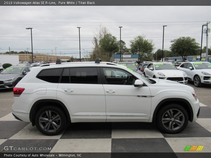 Pure White / Titan Black 2019 Volkswagen Atlas SE R-Line