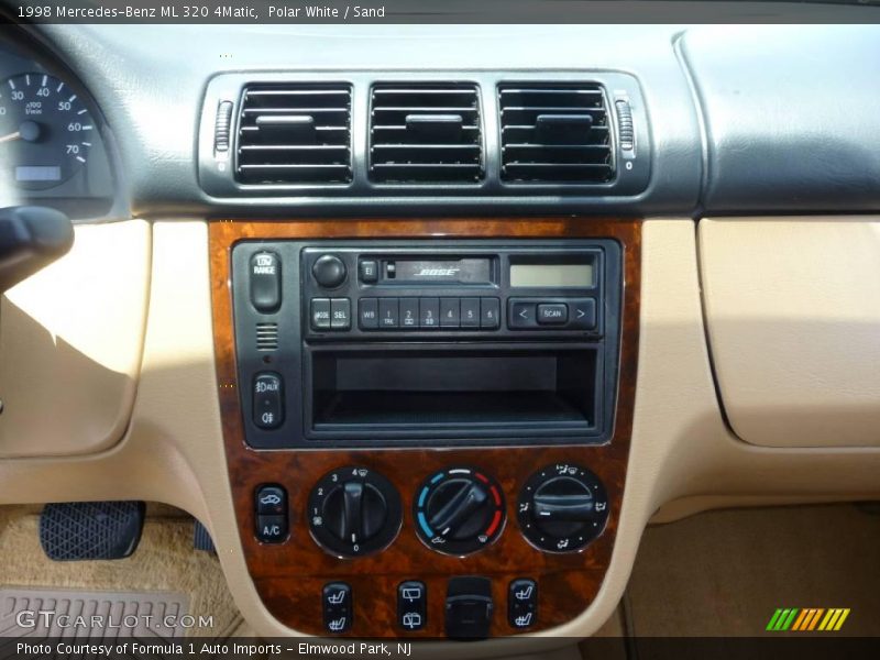 Polar White / Sand 1998 Mercedes-Benz ML 320 4Matic