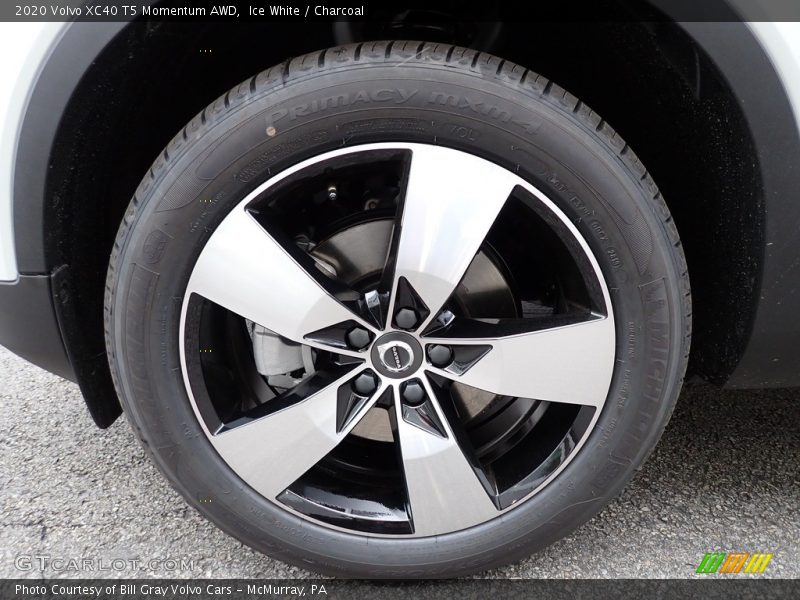 Ice White / Charcoal 2020 Volvo XC40 T5 Momentum AWD