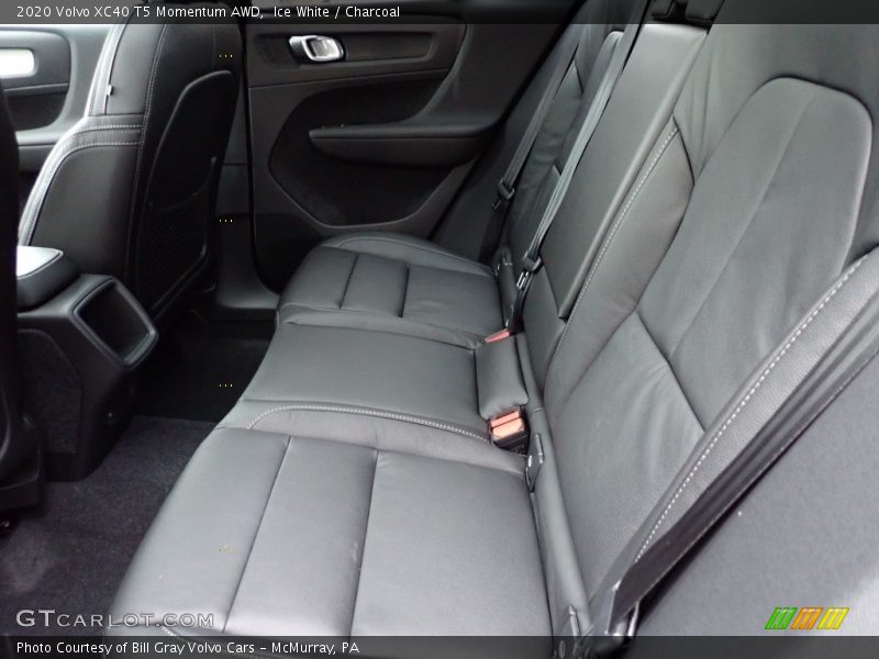 Ice White / Charcoal 2020 Volvo XC40 T5 Momentum AWD