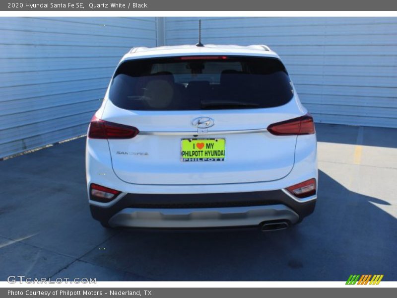 Quartz White / Black 2020 Hyundai Santa Fe SE