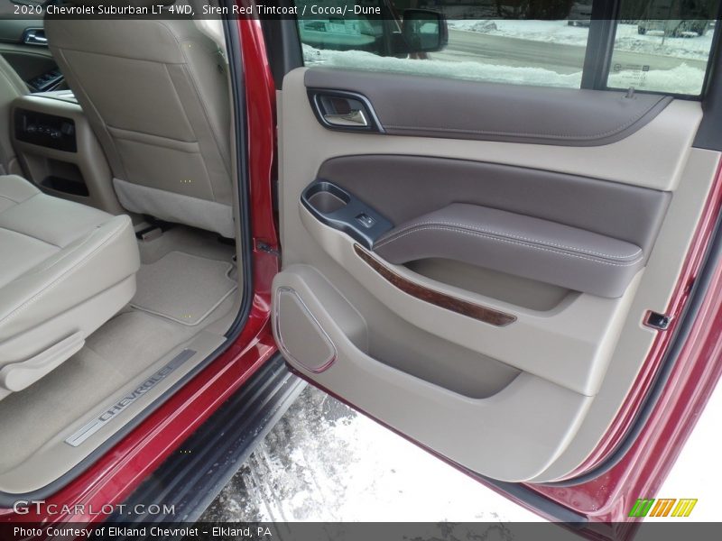 Siren Red Tintcoat / Cocoa/­Dune 2020 Chevrolet Suburban LT 4WD