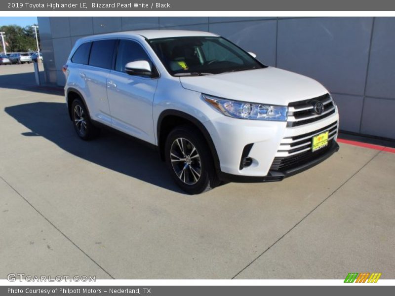 Blizzard Pearl White / Black 2019 Toyota Highlander LE