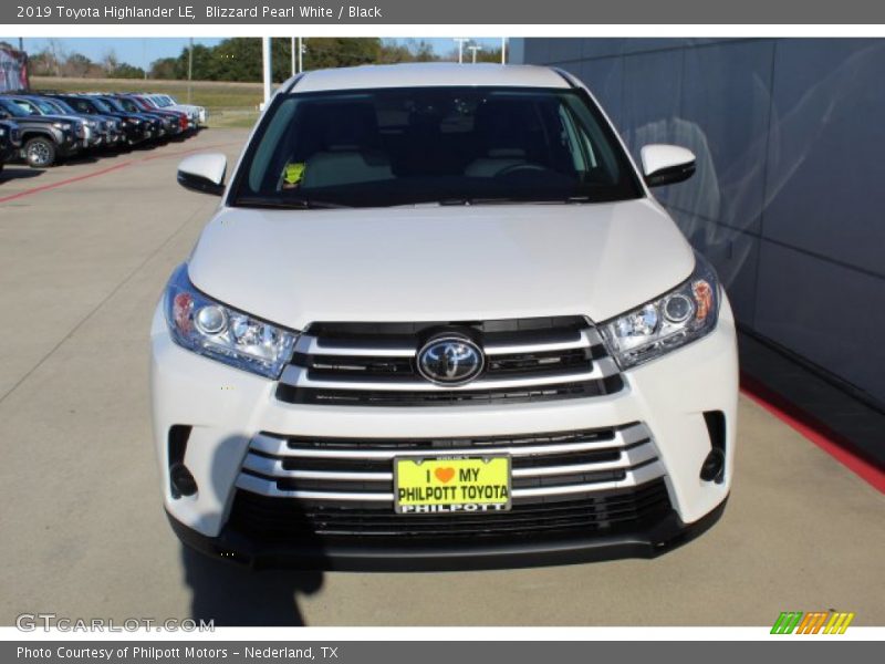 Blizzard Pearl White / Black 2019 Toyota Highlander LE