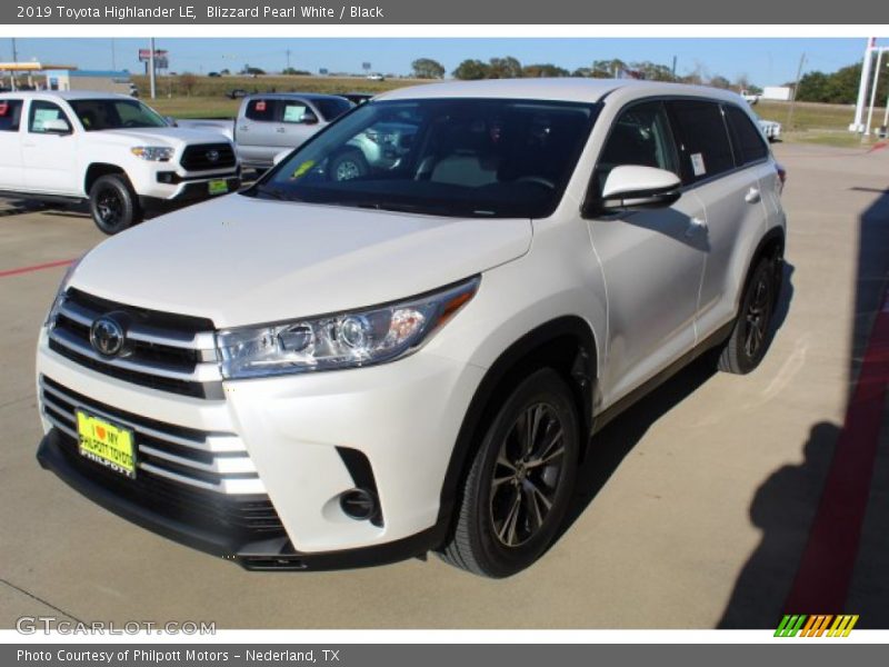 Blizzard Pearl White / Black 2019 Toyota Highlander LE