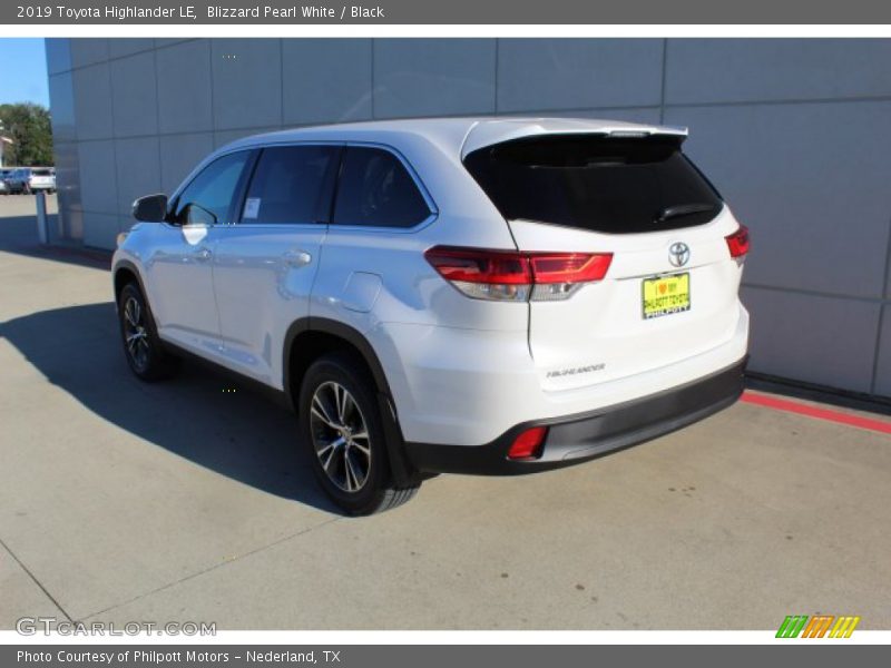Blizzard Pearl White / Black 2019 Toyota Highlander LE
