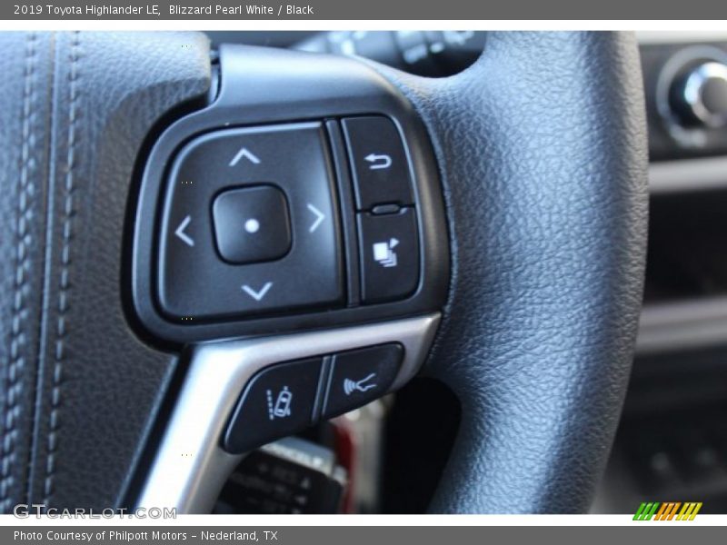 Blizzard Pearl White / Black 2019 Toyota Highlander LE