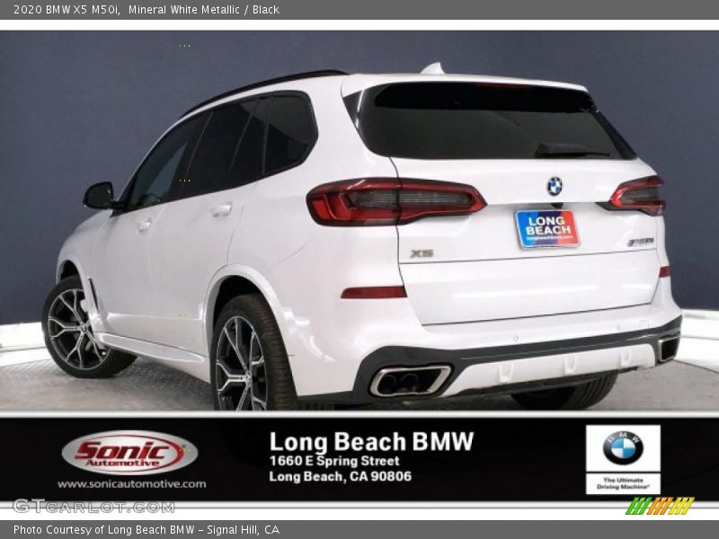 Mineral White Metallic / Black 2020 BMW X5 M50i