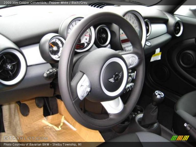Pepper White / Black/Grey 2009 Mini Cooper Convertible