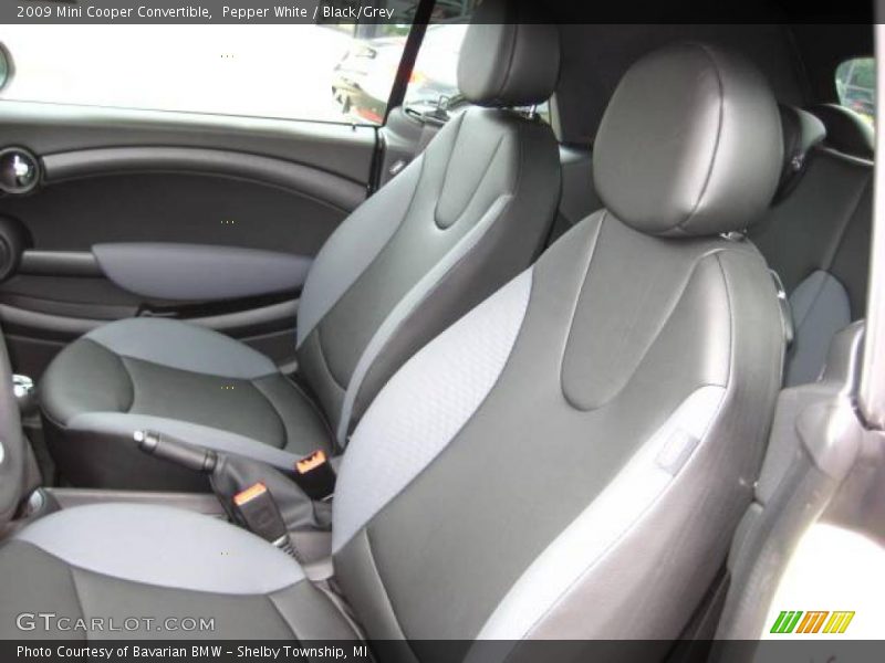 Pepper White / Black/Grey 2009 Mini Cooper Convertible