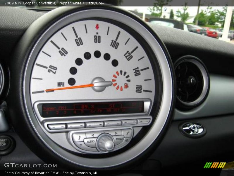 Pepper White / Black/Grey 2009 Mini Cooper Convertible