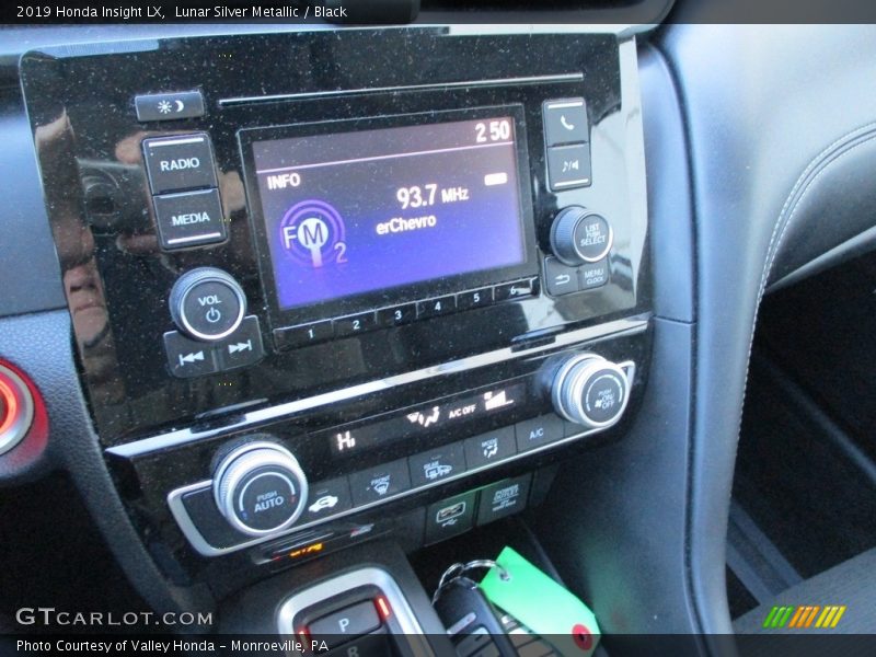 Lunar Silver Metallic / Black 2019 Honda Insight LX