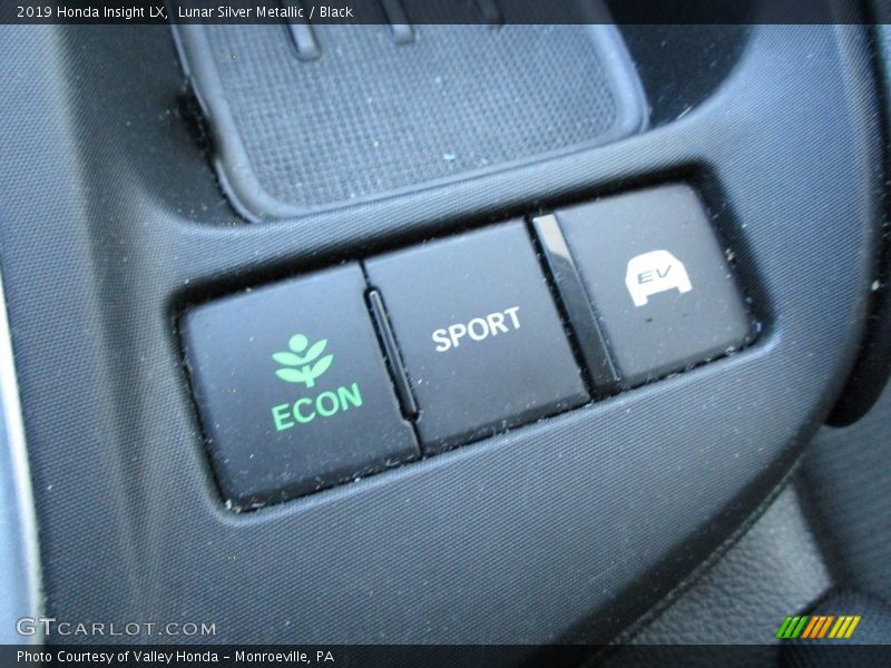 Lunar Silver Metallic / Black 2019 Honda Insight LX