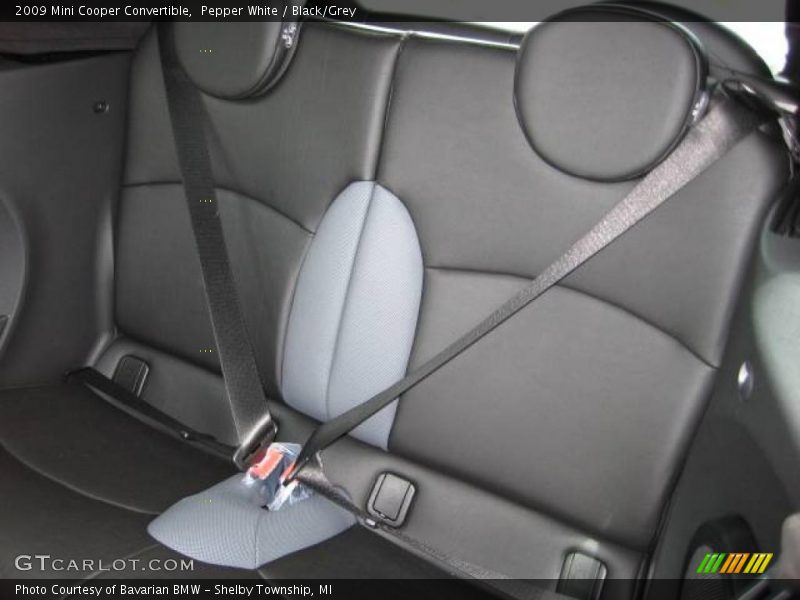 Pepper White / Black/Grey 2009 Mini Cooper Convertible