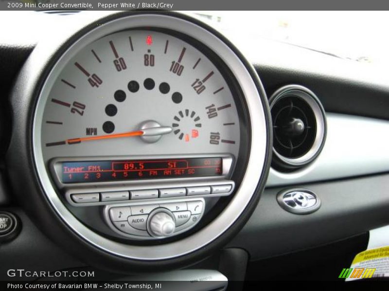 Pepper White / Black/Grey 2009 Mini Cooper Convertible